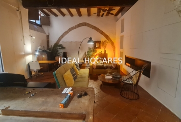 Local comercial-Local comercial-SE VENDE LOCAL-VIVIENDA EN EL BORN CON A 12