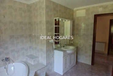 Vivienda-Casa-CHALET CON TERRENO Y GRAN POTENCIAL EN E 12