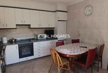 Vivienda-Casa-CHALET CON TERRENO Y GRAN POTENCIAL EN E 9