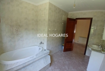 Vivienda-Casa-CHALET CON TERRENO Y GRAN POTENCIAL EN E 13