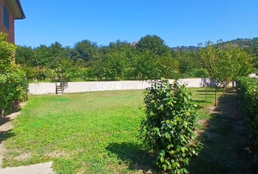 Vivienda-Casa-CHALET CON TERRENO Y GRAN POTENCIAL EN E 25