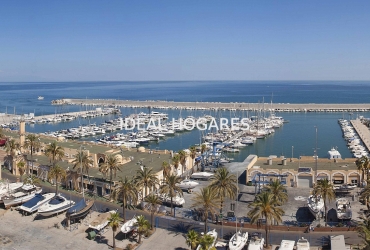 Negocio-Bar-BAR DE COPAS CON AMPLIA TERRAZA EN EL PUERTO DEPORTIVO DE FUENGIROLA EN EXCLUSIVA