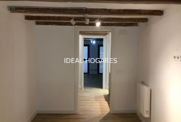 Vivienda-Piso-PISO EN VENTA EN CALLE SANTA ELENA – INV 29