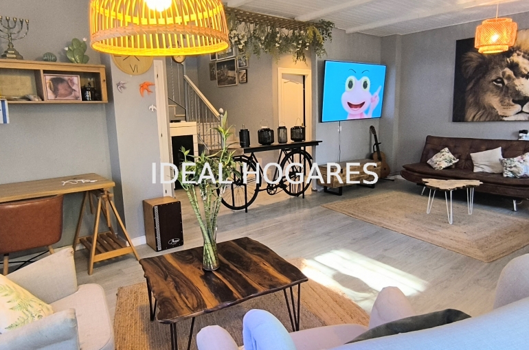 Vivienda-Casa-Casa de campo en la montaña y cerca del  20