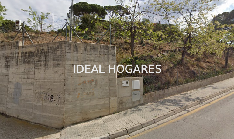 Terreno y solar-Solar urbano-SOLAR EN VENTA EN SANT FOST DE CAMPSENTE 1