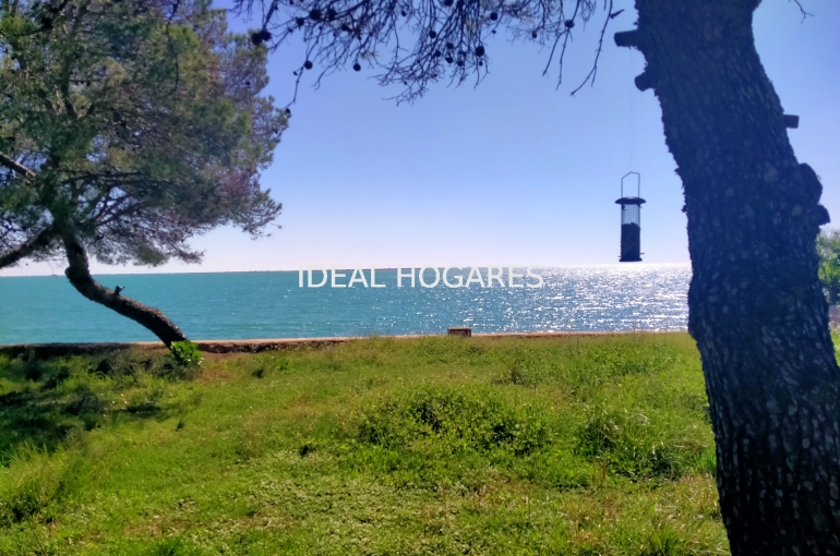 Terreno y solar-Solar urbano-FANTÁSTICO TERRENO EN ALCANAR PLAYA PARA 1