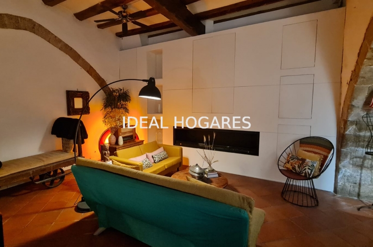 Local comercial-Local comercial-SE VENDE LOCAL-VIVIENDA EN EL BORN CON A 7