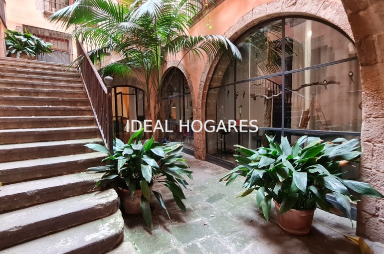 Local comercial-Local comercial-SE VENDE LOCAL-VIVIENDA EN EL BORN CON A 1