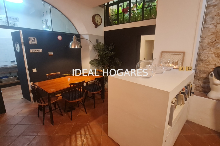 Local comercial-Local comercial-SE VENDE LOCAL-VIVIENDA EN EL BORN CON A 8