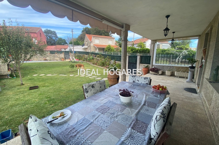 Vivienda-Casa-ESPECTACULAR CHALET CON JARDÍN Y PISCINA 5