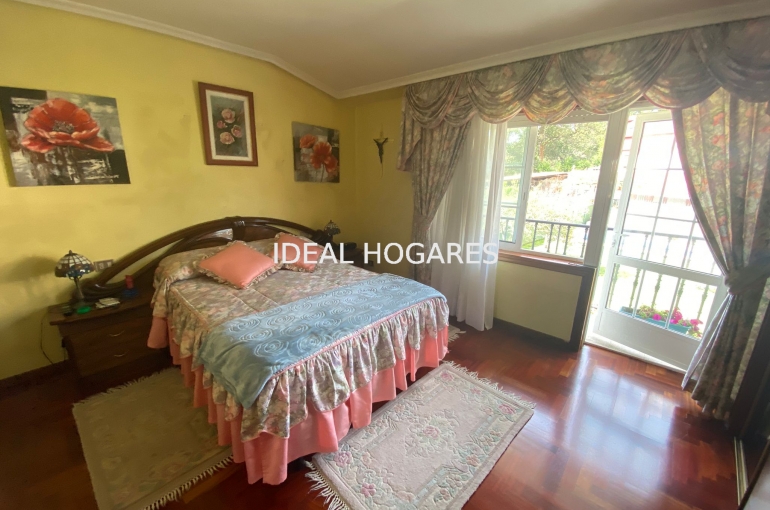 Vivienda-Casa-ESPECTACULAR CHALET CON JARDÍN Y PISCINA 16