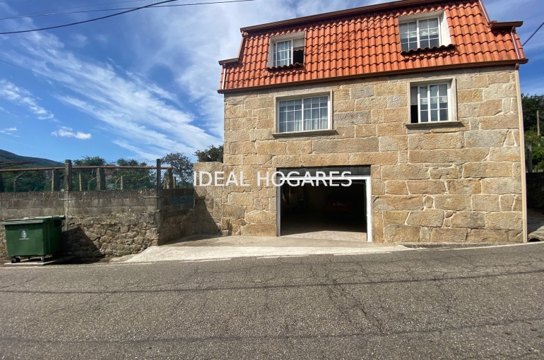 Vivienda-Casa-ESPECTACULAR CHALET CON JARDÍN Y PISCINA 19