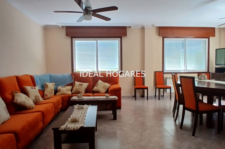 Vivienda-Casa-CHALET CON TERRENO Y GRAN POTENCIAL EN E 19