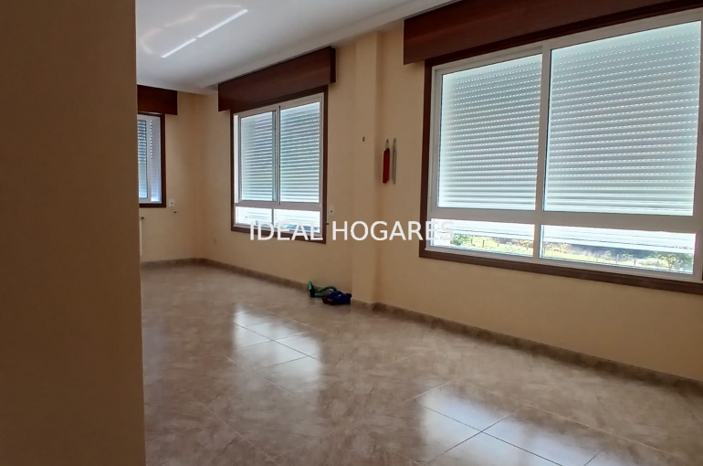 Vivienda-Casa-CHALET CON TERRENO Y GRAN POTENCIAL EN E 42