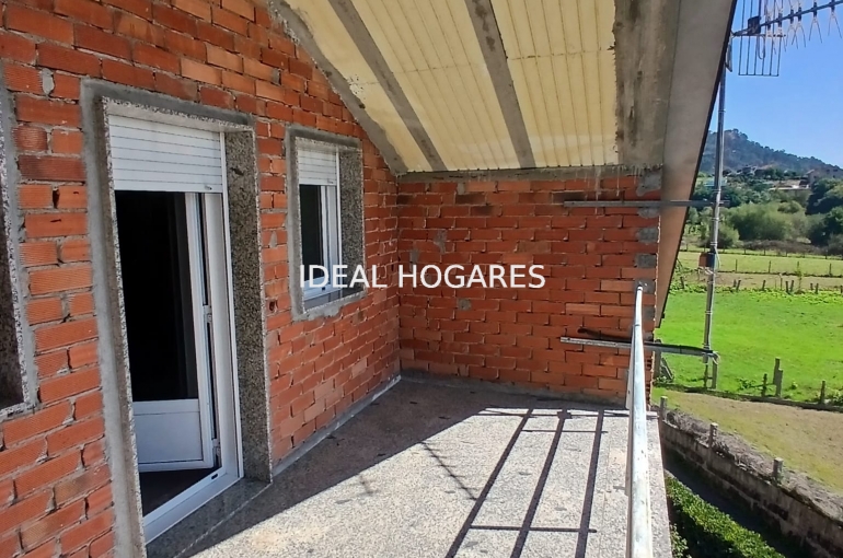 Vivienda-Casa-CHALET CON TERRENO Y GRAN POTENCIAL EN E 20