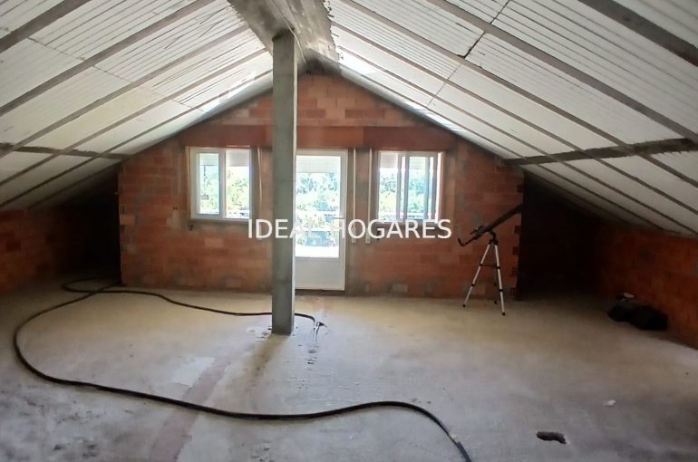 Vivienda-Casa-CHALET CON TERRENO Y GRAN POTENCIAL EN E 31