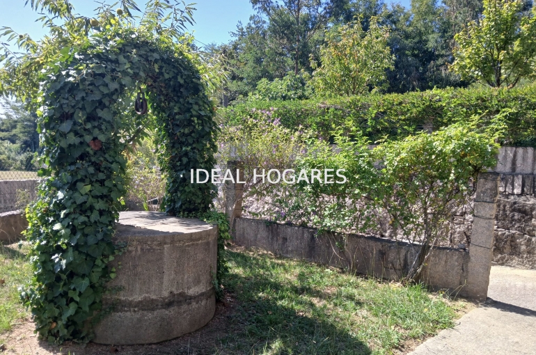 Vivienda-Casa-CHALET CON TERRENO Y GRAN POTENCIAL EN E 21