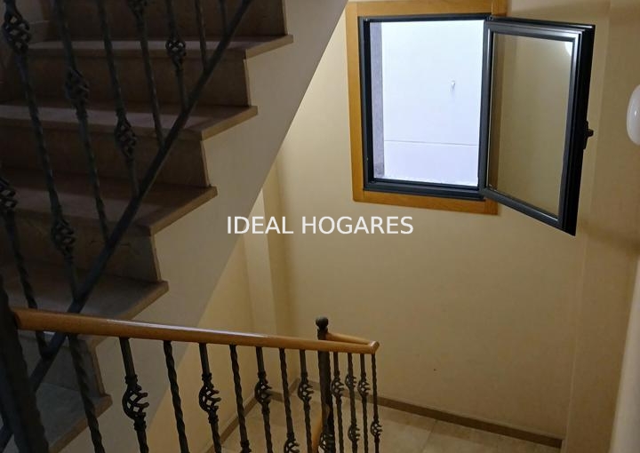 Vivienda-Piso-PISO CÉNTRICO EN EXCELENTE ESTADO CON GA 3