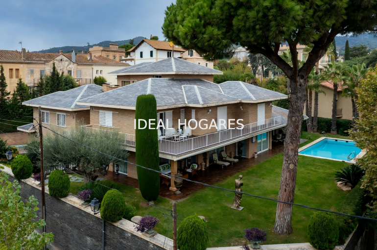 Vivienda-Casa-VILLA DE ESTILO INGLÉS EN TIANA, DONDE E 1