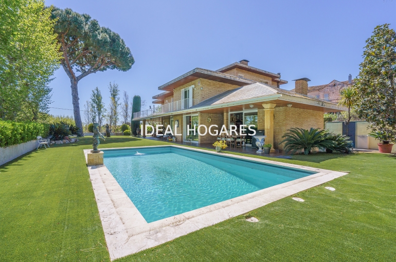 Vivienda-Casa-VILLA DE ESTILO INGLÉS EN TIANA, DONDE E 2