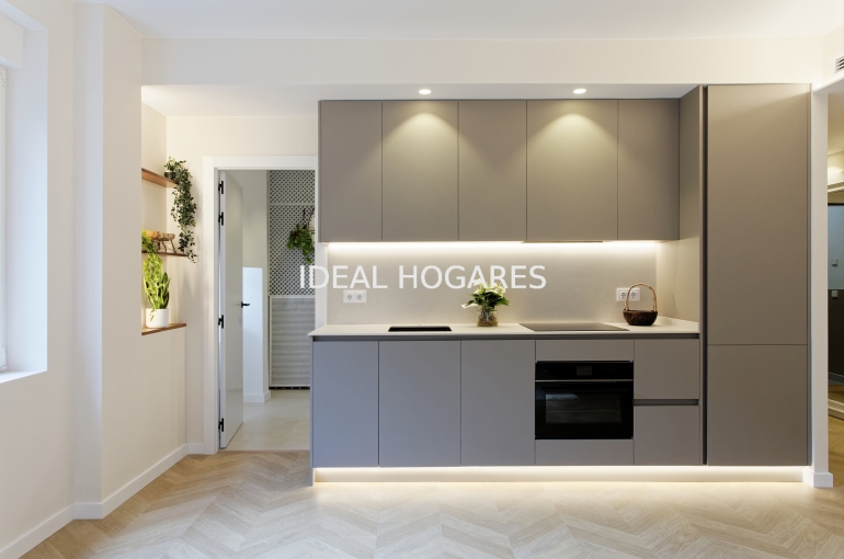 Vivienda-Piso-PISO EXTERIOR REFORMADO A ESTRENAR EN EL 6