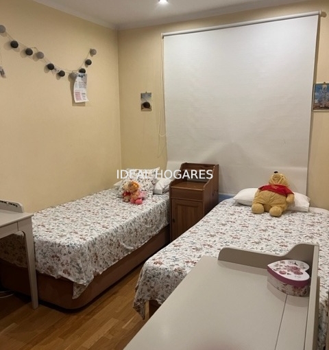 Vivienda-Piso-AMPLIO Y LUMINOSO PISO CON ASCENSOR EN A 10