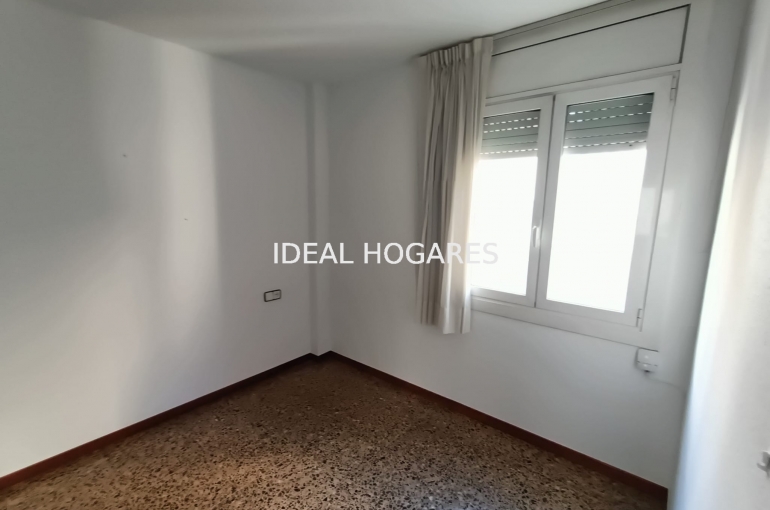 Vivienda-Piso-PISO LUMINOSO CON ORIENTACIÓN SUR JUNTO  3