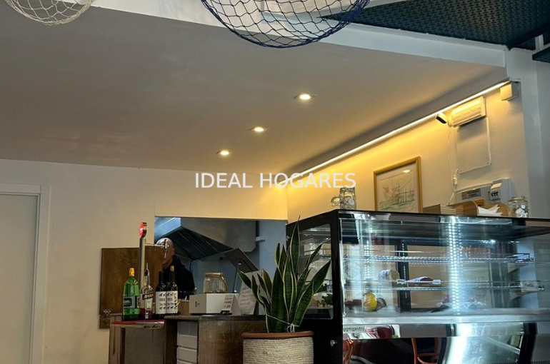 Negocio-Bar-**TRASPASO LOCAL DE RESTAURACIÓN C2 CON  6