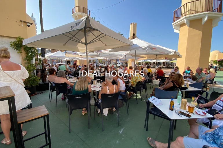 Negocio-Bar-BAR DE COPAS CON AMPLIA TERRAZA EN EL PU 8