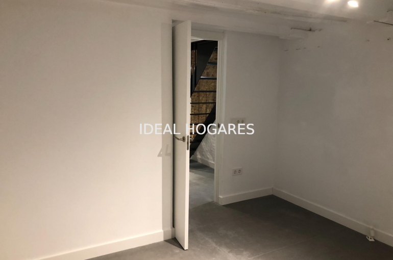 Vivienda-Piso-PISO EN VENTA EN CALLE SANTA ELENA – INV 18
