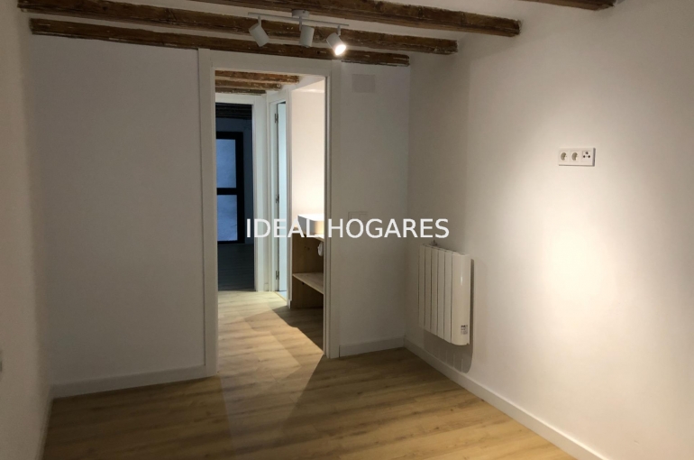 Vivienda-Piso-PISO EN VENTA EN CALLE SANTA ELENA – INV 32